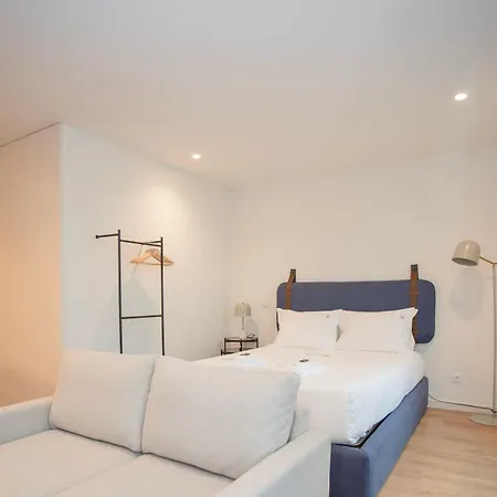 Apartment Liiiving In - Campus Blue
