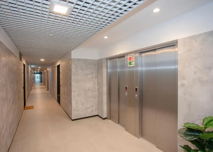 Liiiving In - Campus Blue * Porto